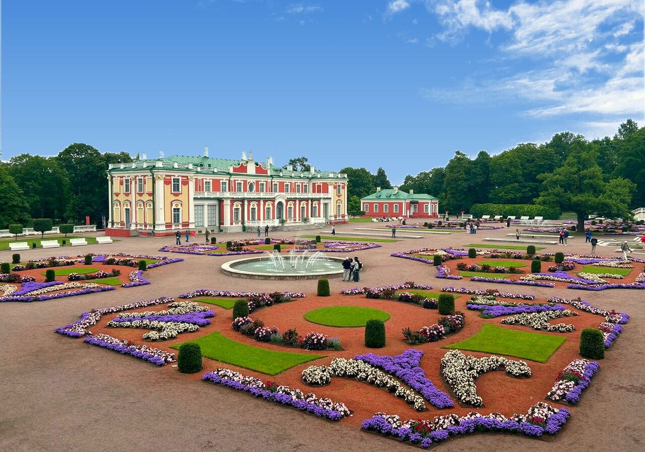 Kadriorg Palace and its formal flower gardens in Tallinn